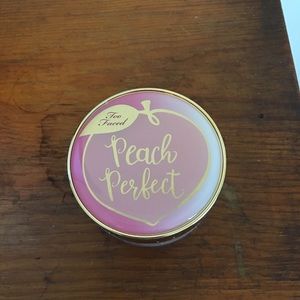 Too Faced Peach Perfect Matte powder